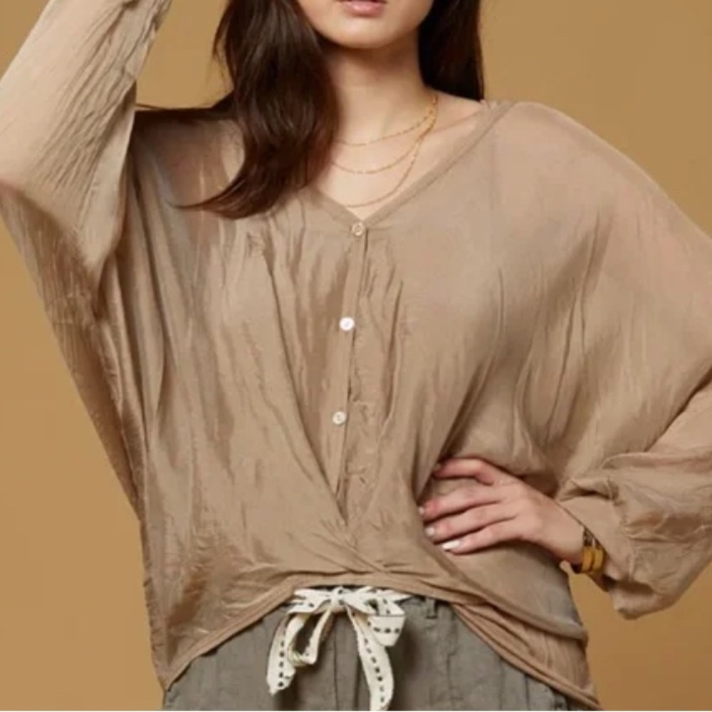 Scandal Italy One Size Sheer Long Sleeve Lightweight Elegant Women's Tan Blouse - Picture 1 of 14